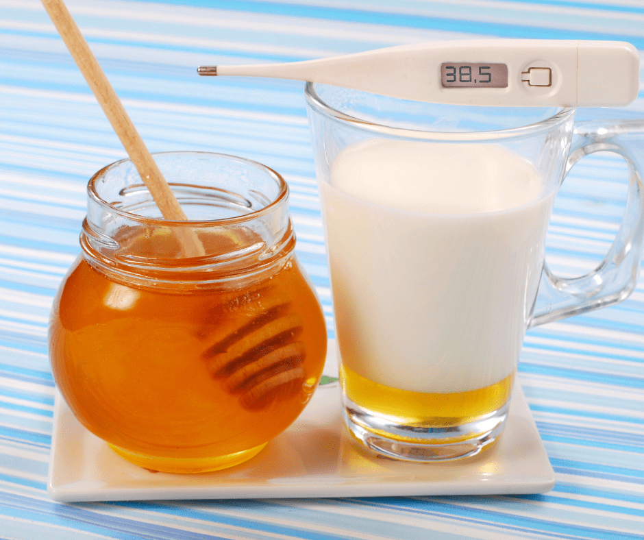 Lapte cu miere: 16 beneficii