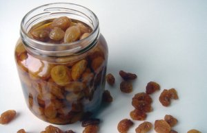 Beneficiile apei de stafide