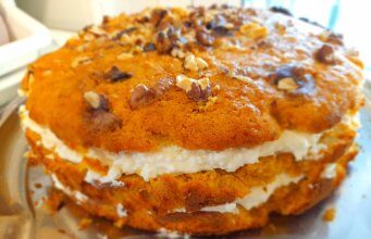 Tort de Morcovi cu Cremă de Brânză – Rețeta pas cu pas