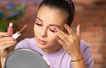 10 trucuri de frumusețe secrete pentru care multe femei și-ar vinde și sufletul